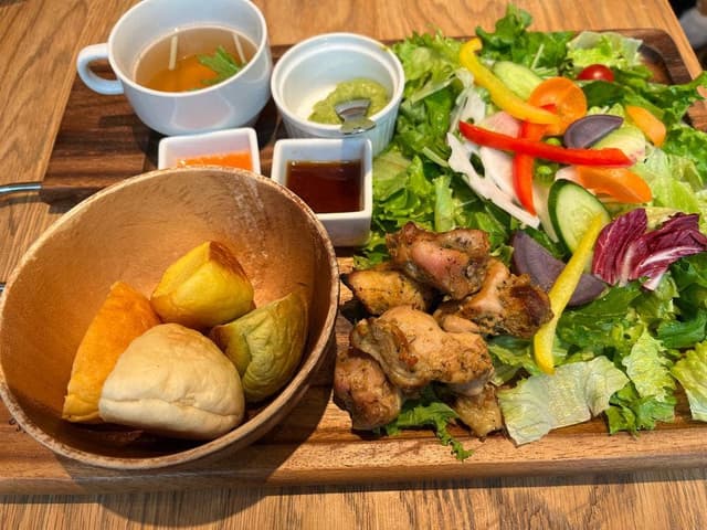 おやさいガーデン TIERRA 阪急梅田店 - サブ画像1