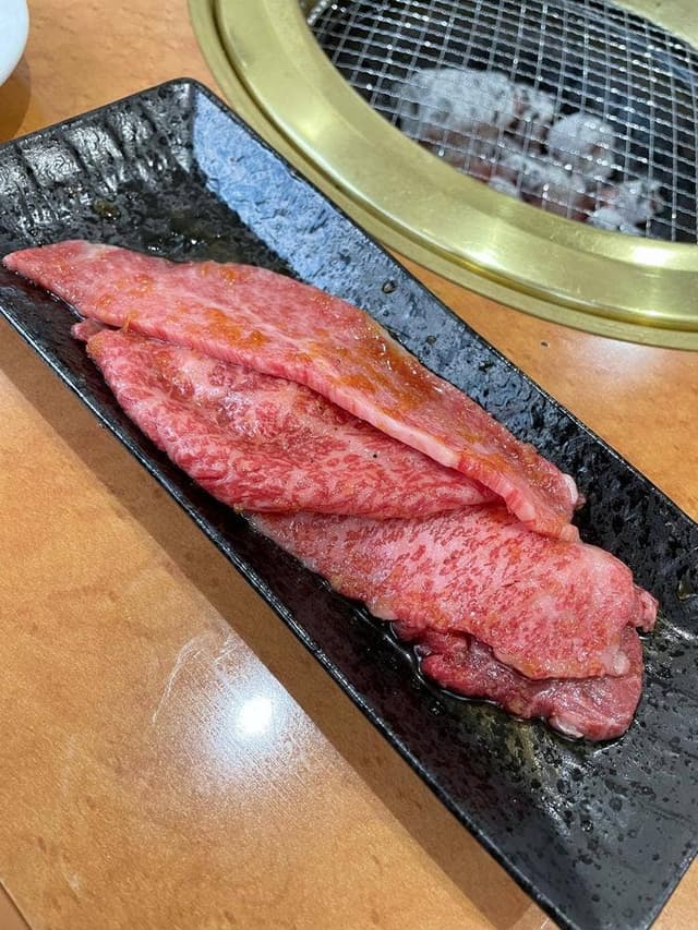 炭火焼肉 牛和鹿 本店 - サブ画像1