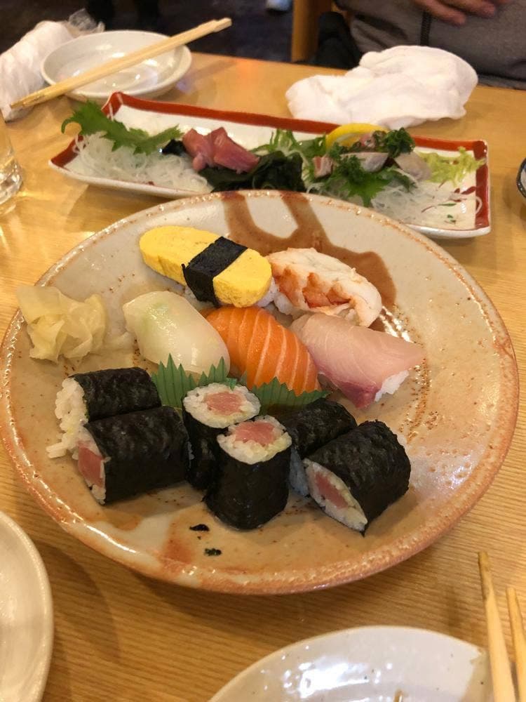 居酒屋すし なご壱 黒川店