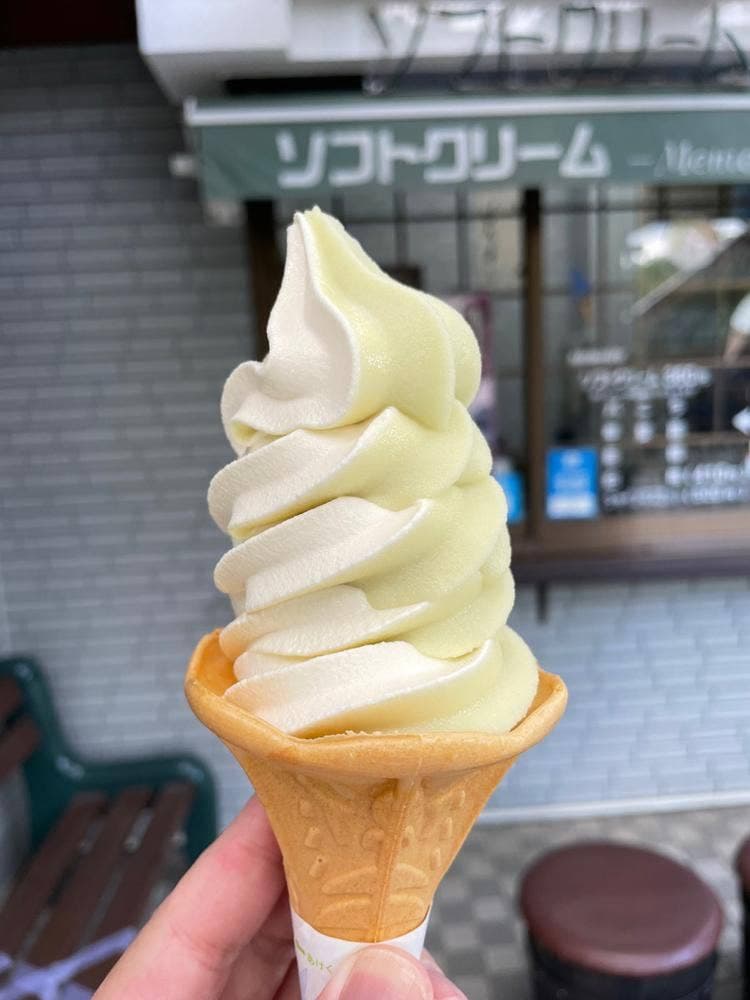 河口湖ワイン館