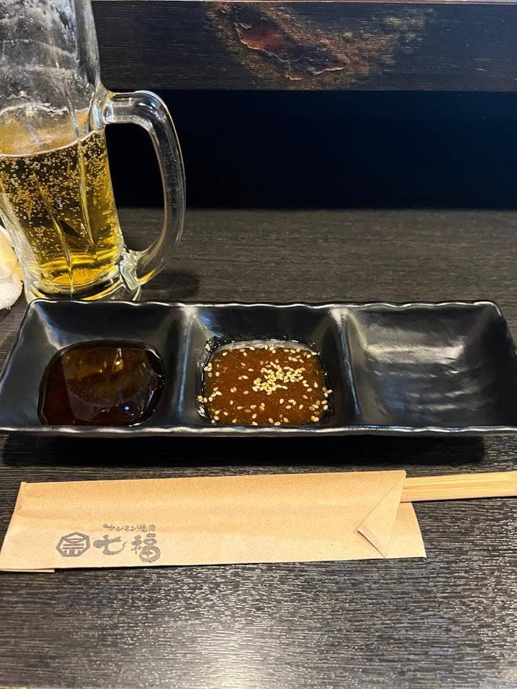 ホルモン焼肉 七福 難波店