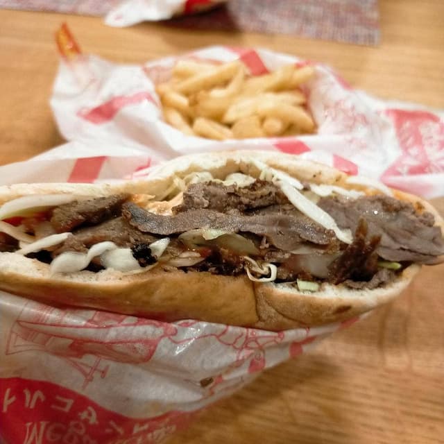 Mega Kebab 岩倉店 - サブ画像1