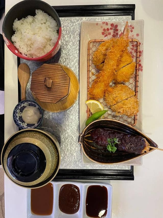 とんかつみそ家 菰野店 - サブ画像1