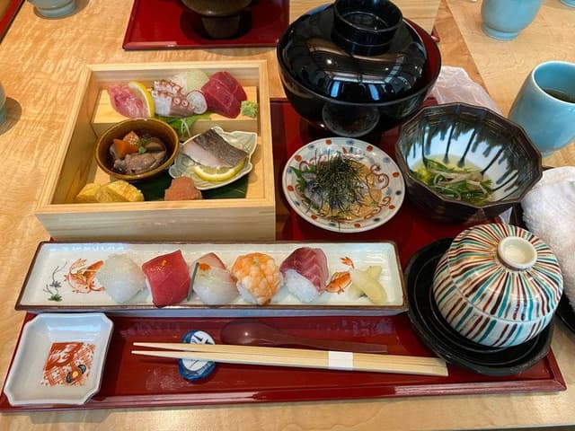 対馬のどぐろとイカ活き造り 博多 魚蔵 都ホテル店 - サブ画像2