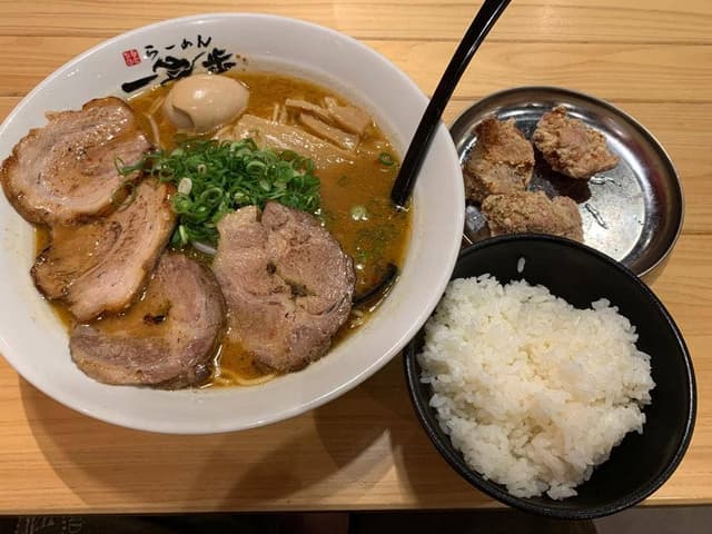 らーめん一完歩 マルナカ円座店 - サブ画像3