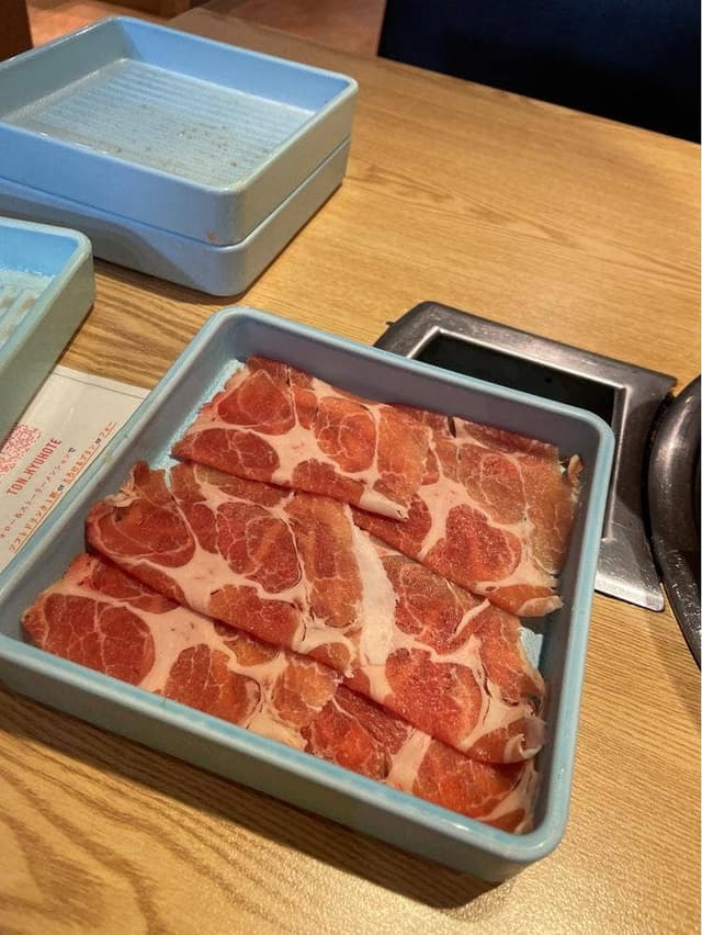 しゃぶしゃぶ食べ放題 トンキュホテ 北谷店 - サブ画像1