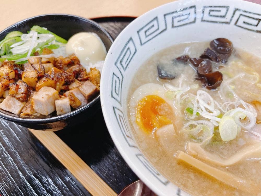 GUN助ラーメン