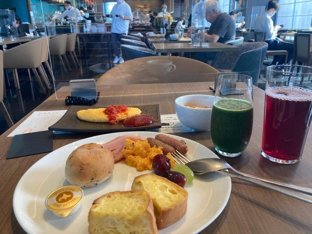 ザ ロイヤルパークホテル アイコニック 大阪御堂筋 エグゼクティブラウンジ