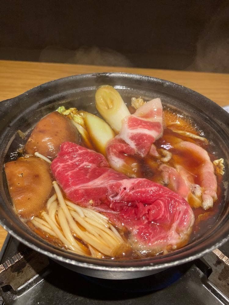 MO-MO-PARADISE 新宿三丁目店