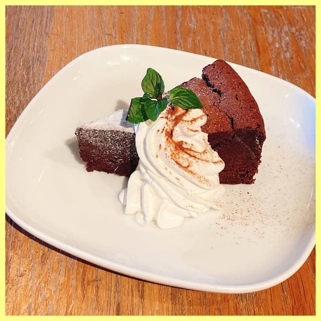 BLUE BOOKS cafe 静岡 - サブ画像3