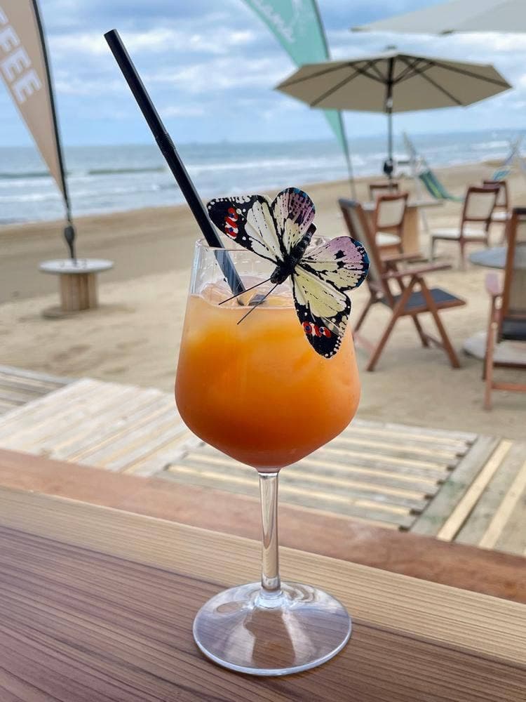 ビーチカフェ Luana