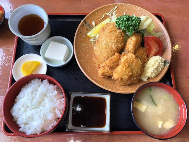 やまりゅうレストラン 中央店 - サブ画像1