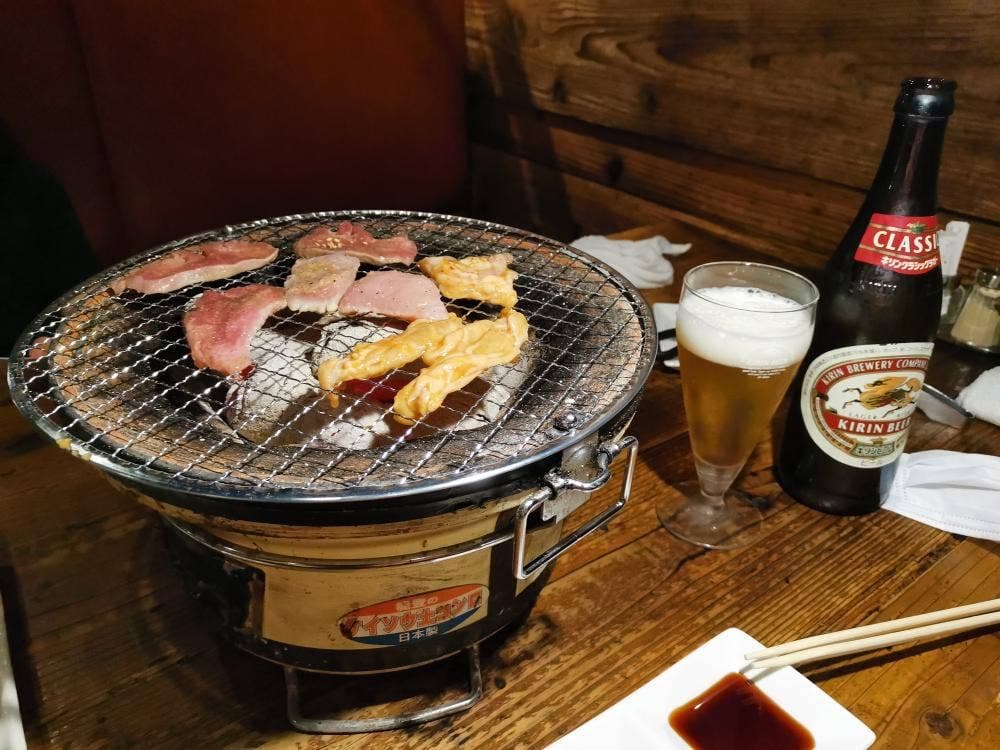 ホルモン劇場 den