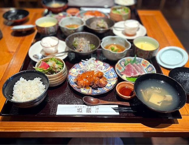 坂蔵 創作料理と地酒のお店 - サブ画像1