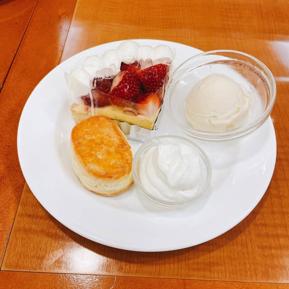 カフェ・メディオ横浜店