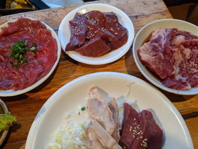 肉人 三茶店 - サブ画像3