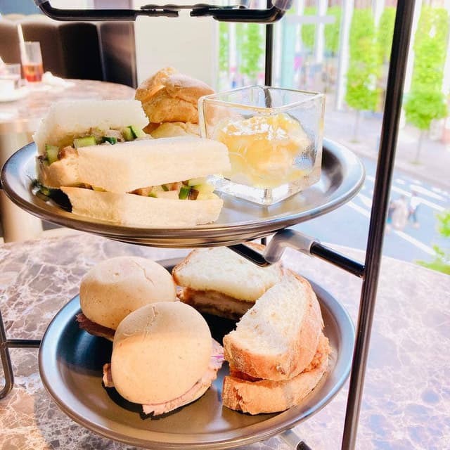アルフレッド ダンヒル 銀座本店 - サブ画像2