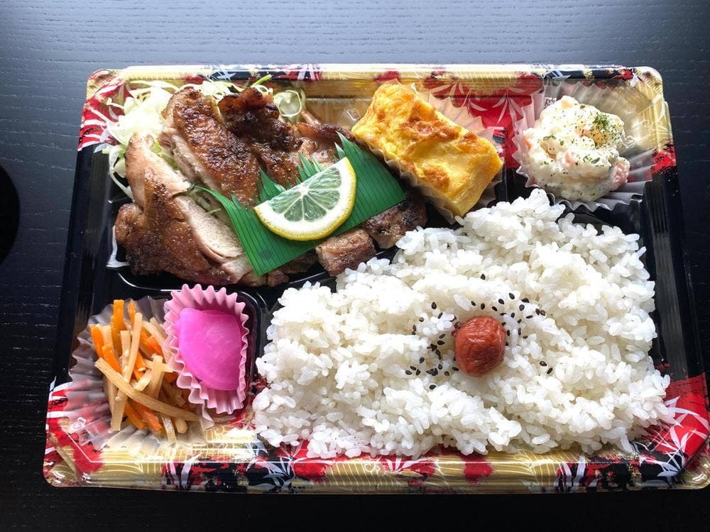炭火弁当 炭八