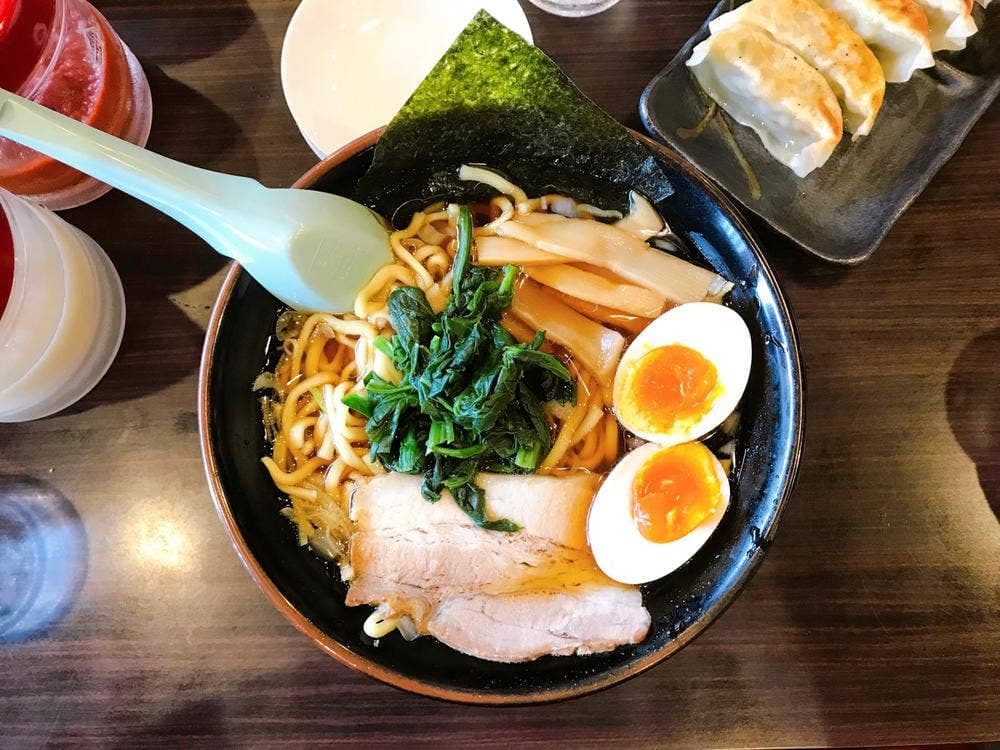 横浜家系ラーメン 吟家 蘇我店