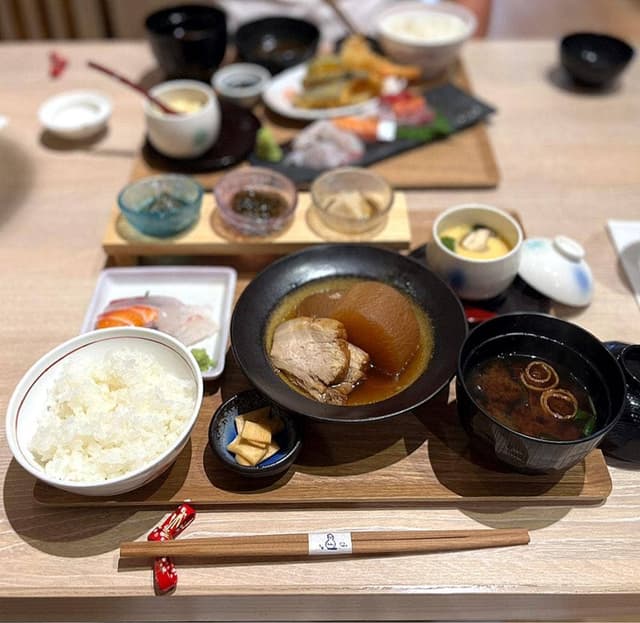 くずし割烹 小町 - サブ画像3