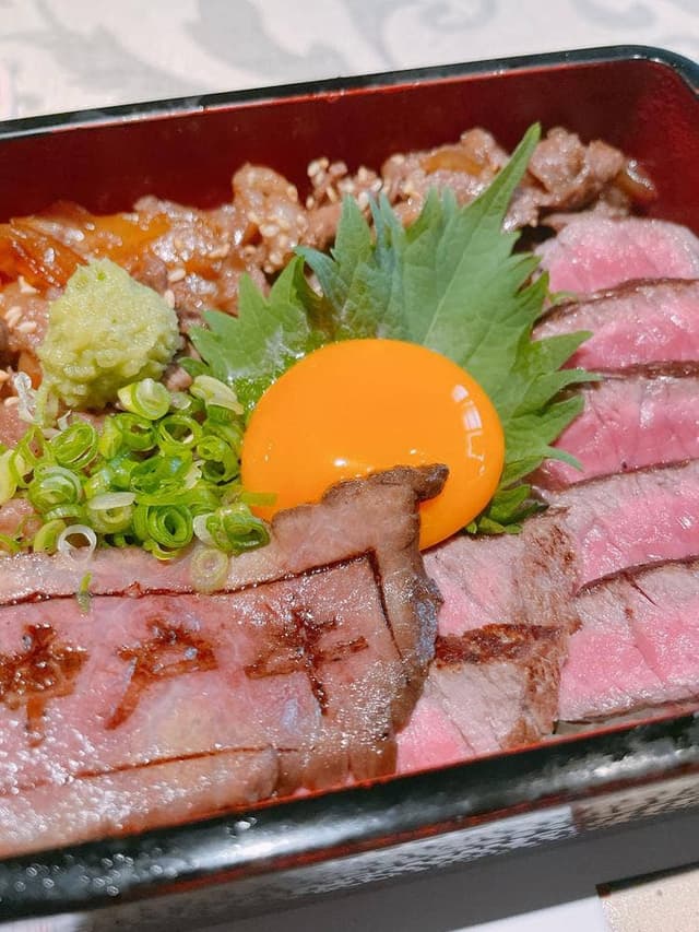 神戸牛 八坐和 阪急三宮店 - サブ画像1