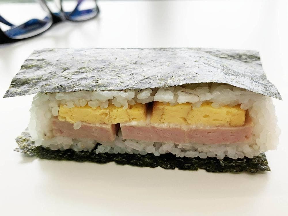 おにぎらず専門店 笑屋