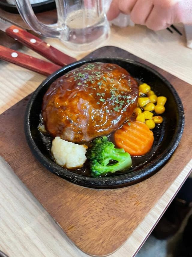 ビーフキッチンスタンド 立川北口店 - サブ画像1