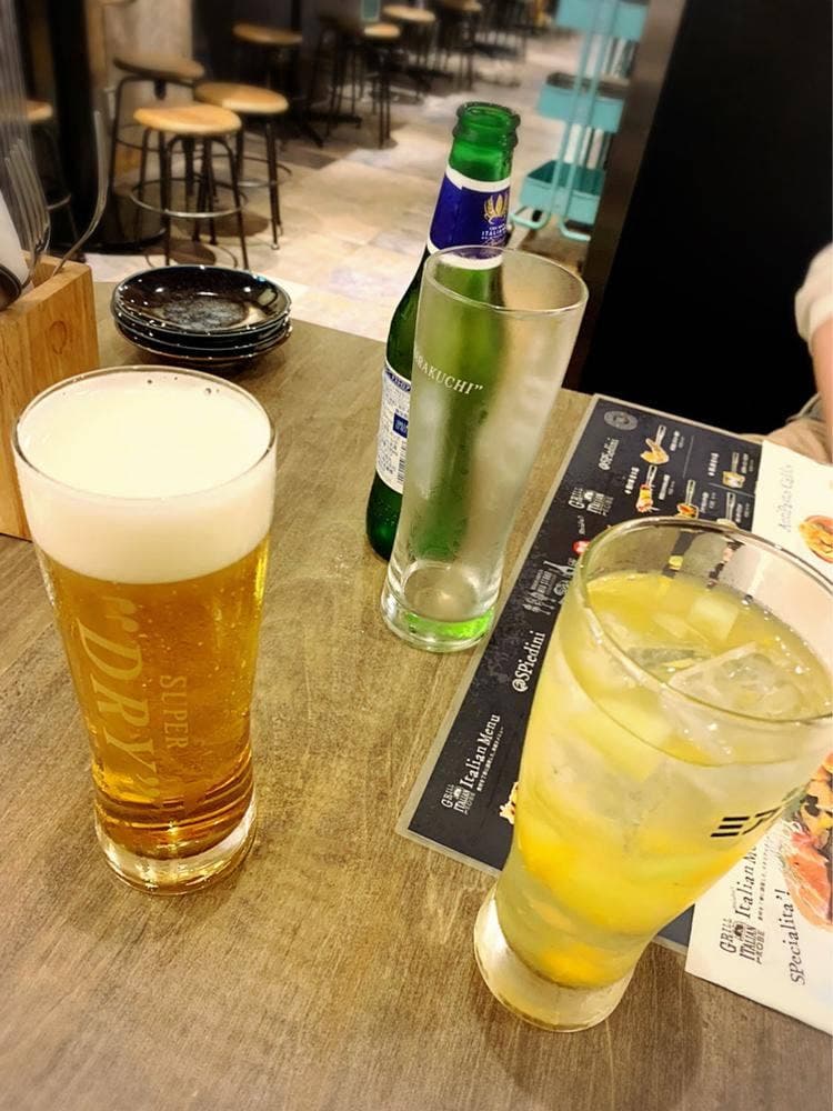 串とピッツァ ミアスタンド ホワイティうめだ 泉の広場店