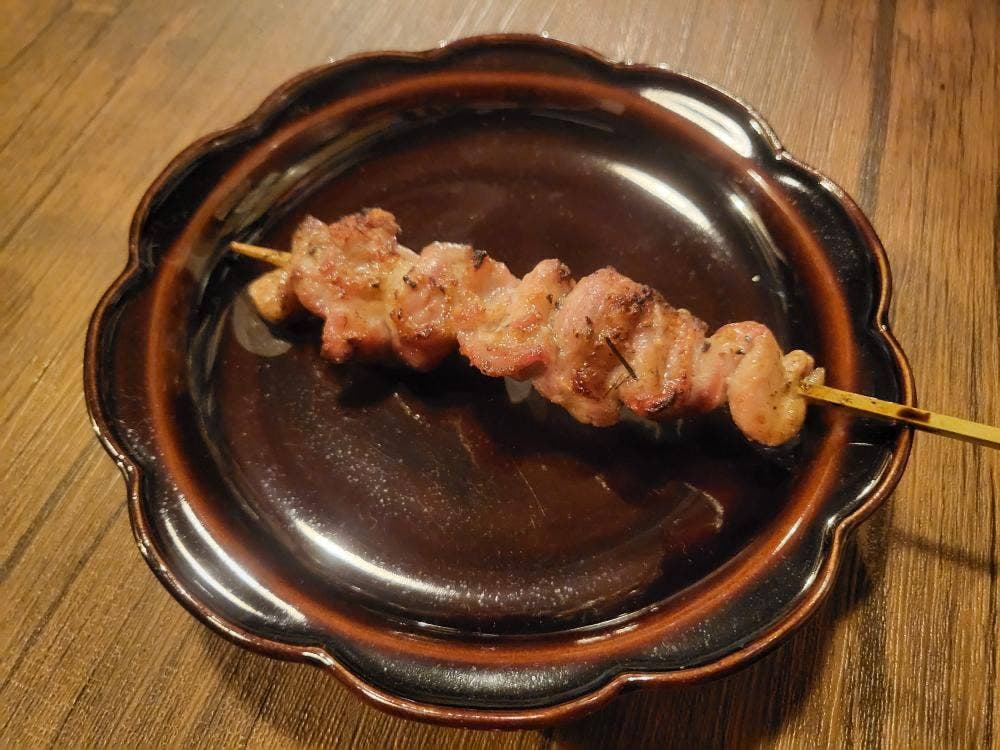 炭火焼鳥・燻製酒場 燻