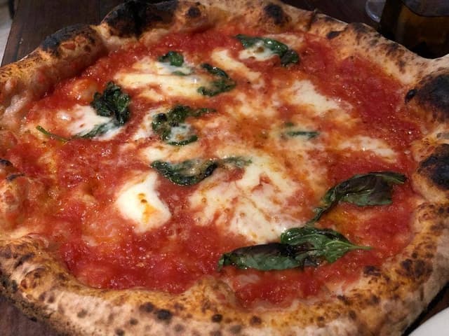 PIZZERIA E BAR LA BORRACCIA - サブ画像1