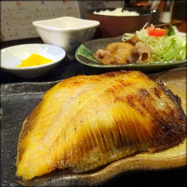 地酒と旬の肴 四季の蔵 本店 - サブ画像1