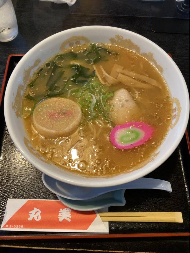 丸美食堂