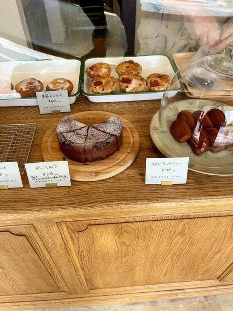 マドレーヌと焼き菓子の店 モア
