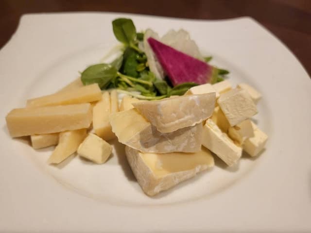 お肉とチーズの専門店 チーズラボ エスタ富山店 - サブ画像3