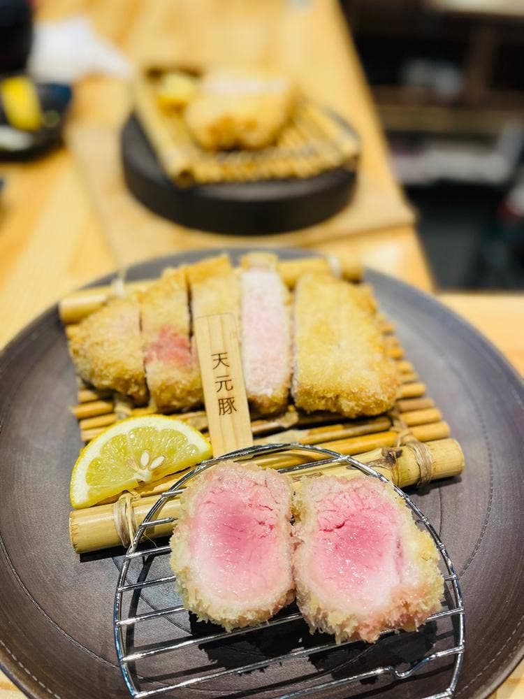 熟成とんかつ専門店 花ひらく