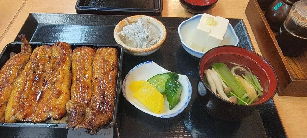 ひかたや本店