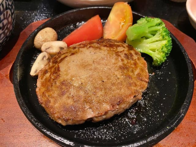 鶏と鉄板焼 宮本 Esola池袋店 - サブ画像3