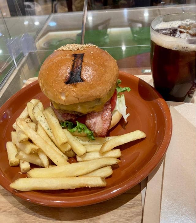 FIGHTERS DINING ROSTER - サブ画像2