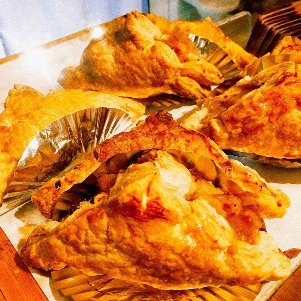 焼きたてアップルパイの店 かぐらじゅ