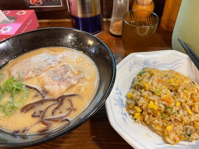 極とんラーメン 元町店 - サブ画像2