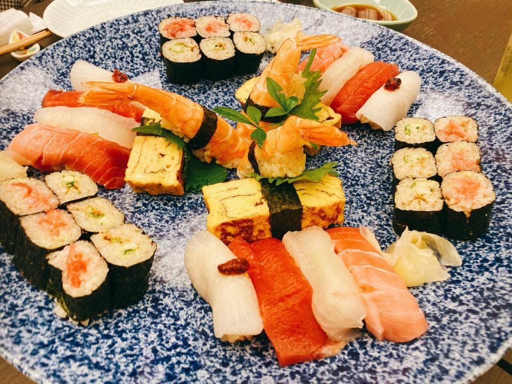 寿司 割烹 志んや