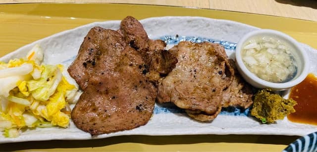 炭火焼 仙台牛たん物語 - サブ画像1