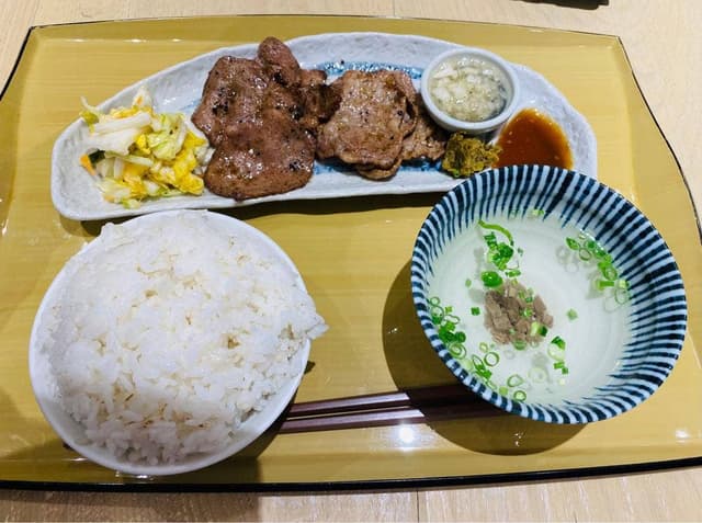 炭火焼 仙台牛たん物語 - サブ画像3