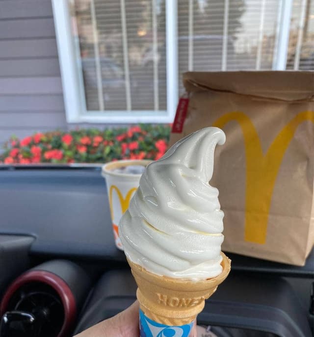 マクドナルド 安慶名店 - サブ画像1