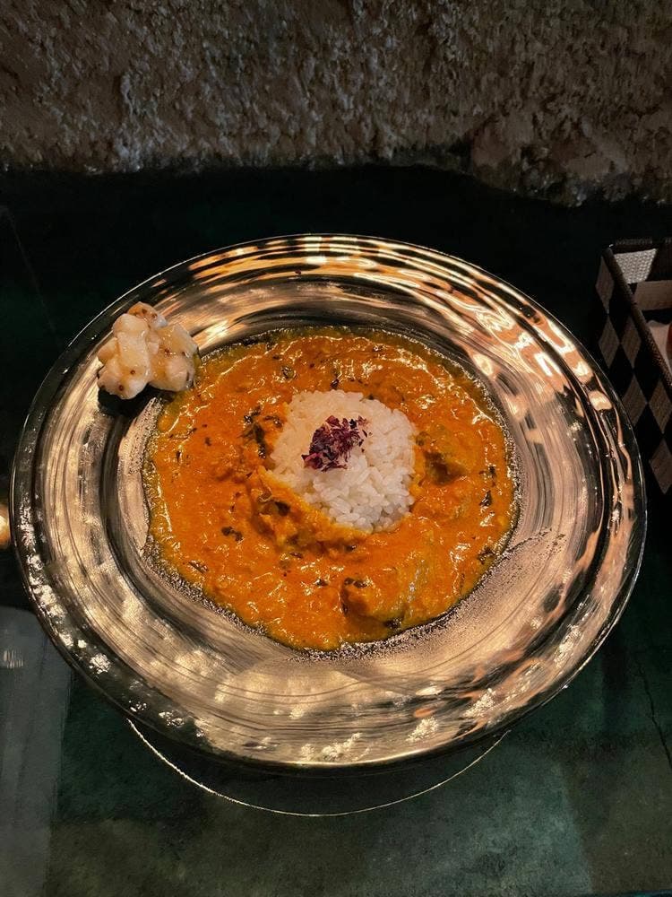 One Curry BAR M's