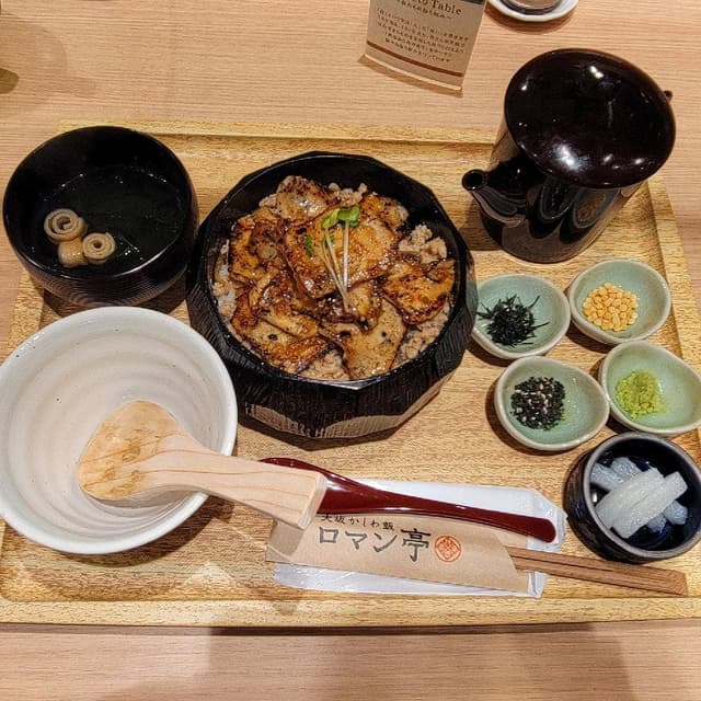 大坂かしわ飯 ロマン亭 エキマルシェ店 - サブ画像1