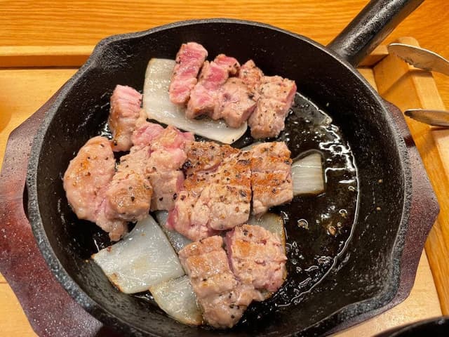 豚ステーキ専門店 B 本店 - サブ画像1