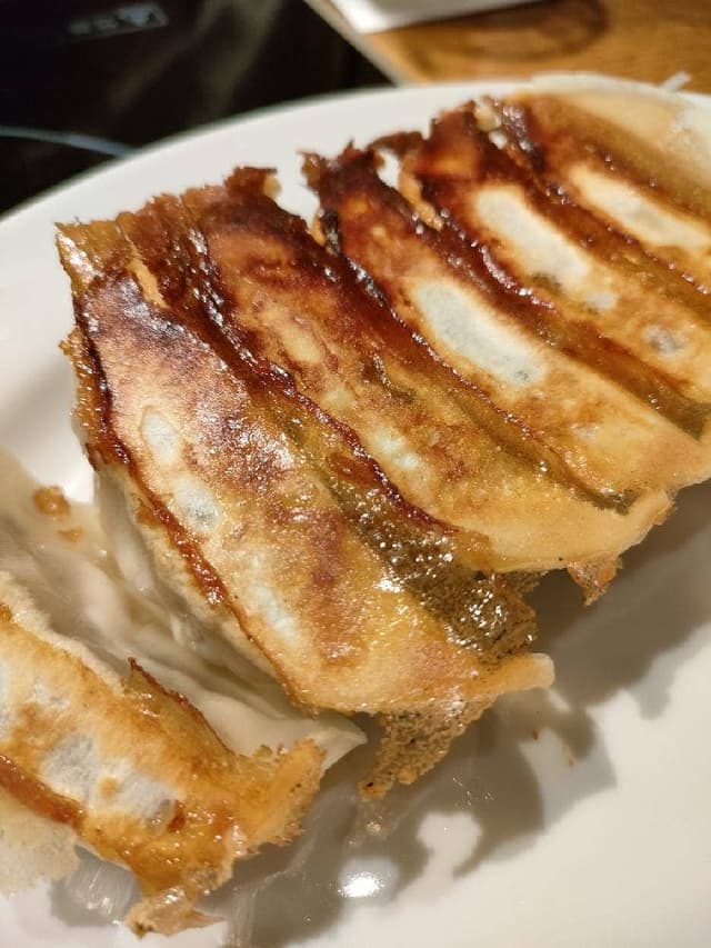 ろくまる餃子酒場 - サブ画像1