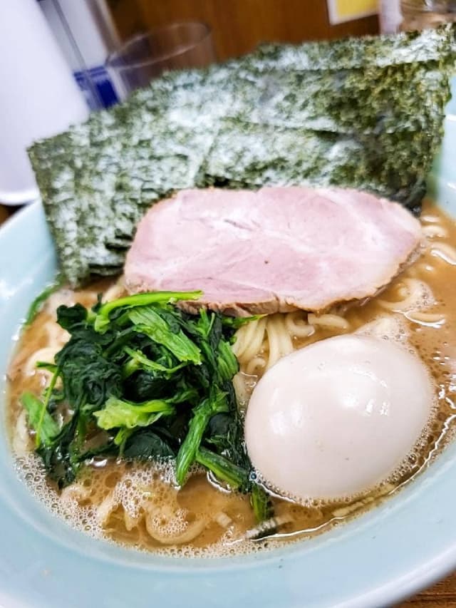 横浜ラーメン 武蔵家 北千住店 - サブ画像1