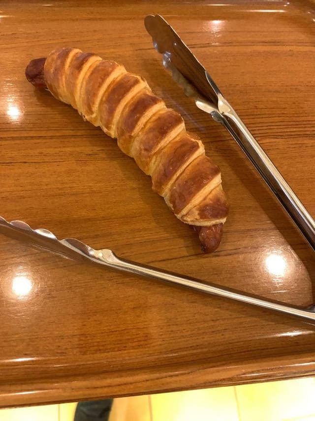 フレッシュベーカリー神戸屋 西新宿駅店 - サブ画像1